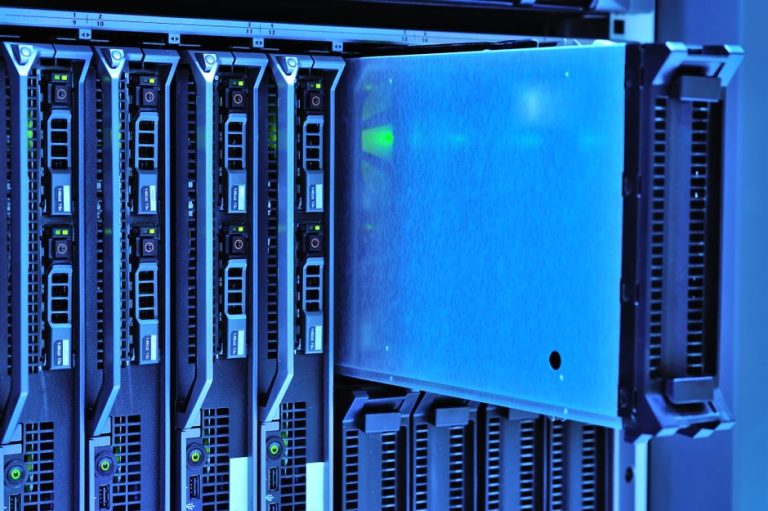 Critical VMware vCenter Flaw: Root Control & Ransomware Threat